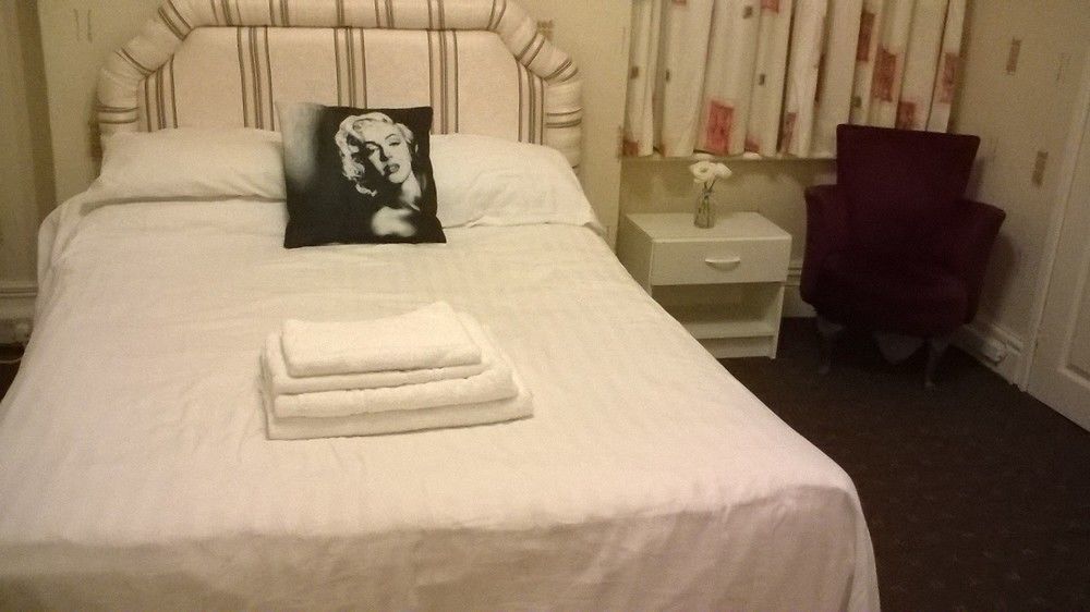 The Albert Hotel Near Winter Gardens 블랙풀 외부 사진